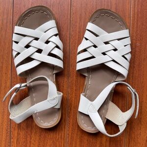 Saltwater retro white leather sandals sz 6